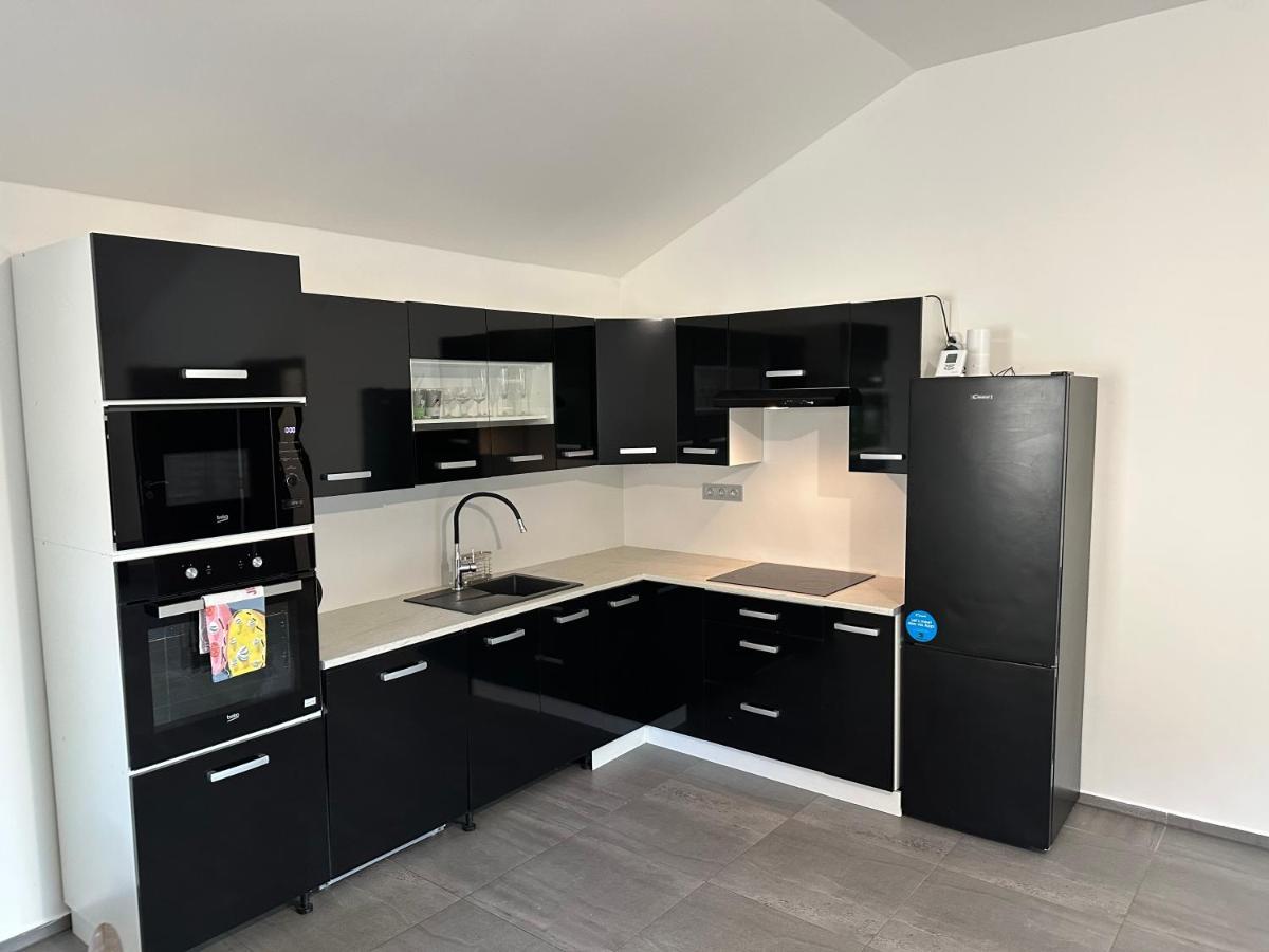 Apartman Byt 75M2 Klid Priroda Pro Rodinu Prag Eksteriør billede