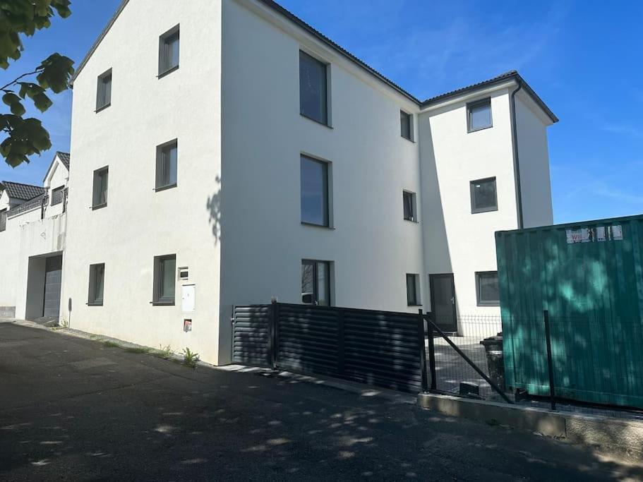 Apartman Byt 75M2 Klid Priroda Pro Rodinu Prag Eksteriør billede