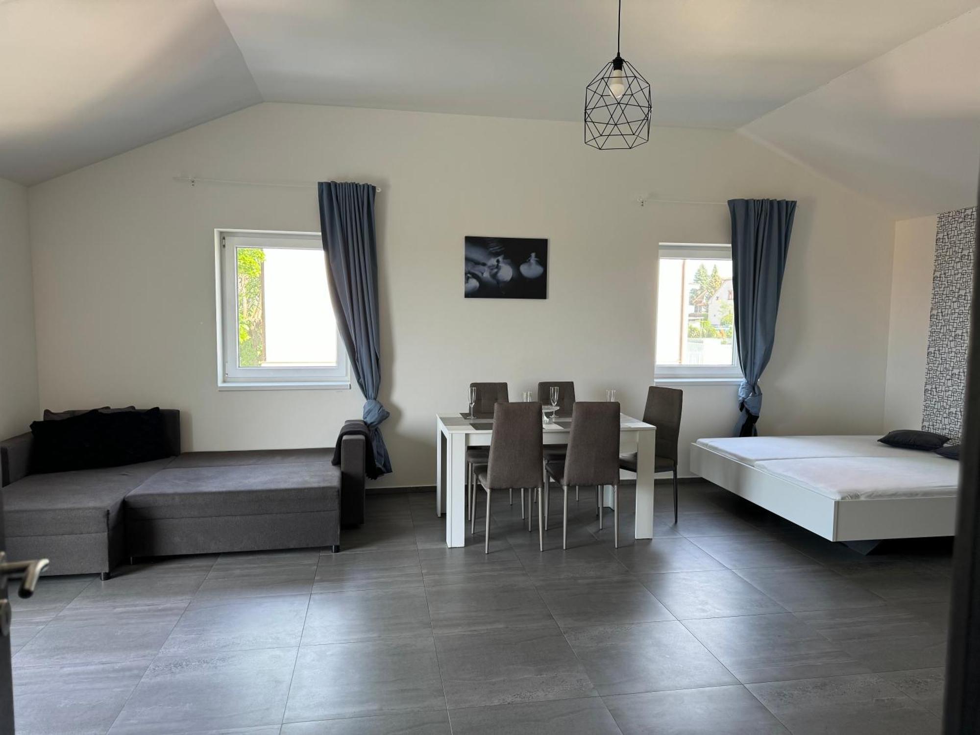 Apartman Byt 75M2 Klid Priroda Pro Rodinu Prag Eksteriør billede